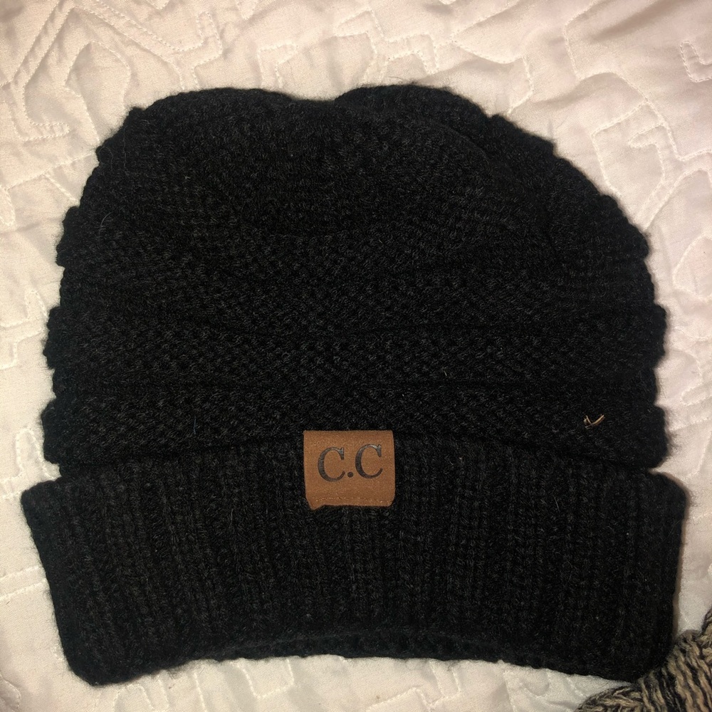 CC beanies - Picture 2 of 3